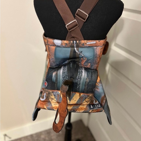 TOW MATER Costume - Picture 7 of 11